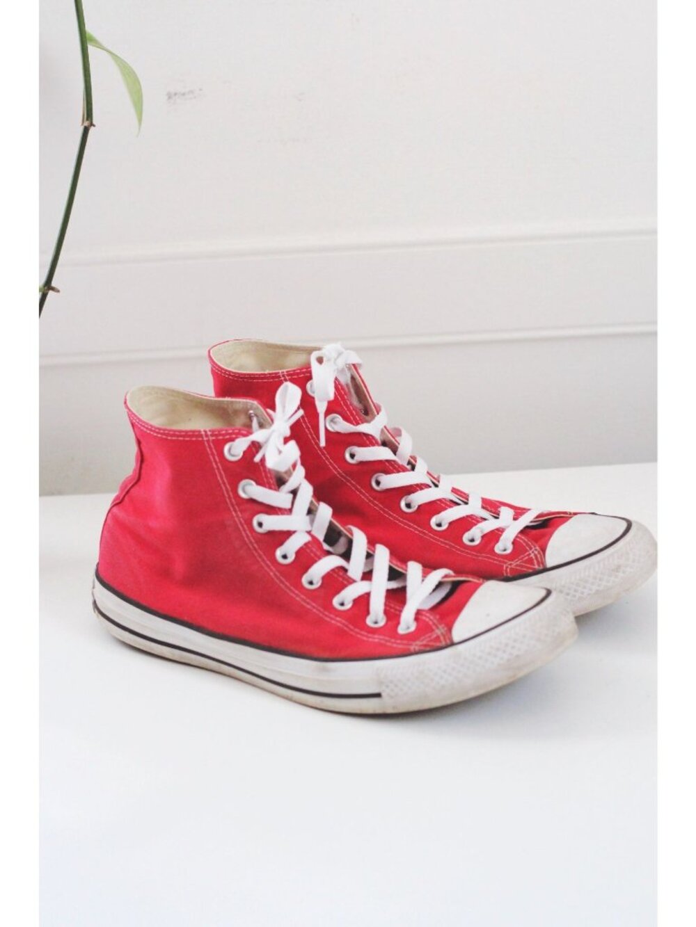 Red Converse All Star High-Top Sneakers Mens Size 11.5 Classic Canvas Shoes - Picture 2 of 6